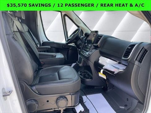 New 2024 RAM ProMaster 2500 w/ Leather Interior Group FWD image 32