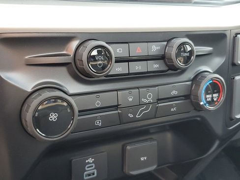 New 2025 Ford F350 4x4 Regular Cab Super Duty image 23