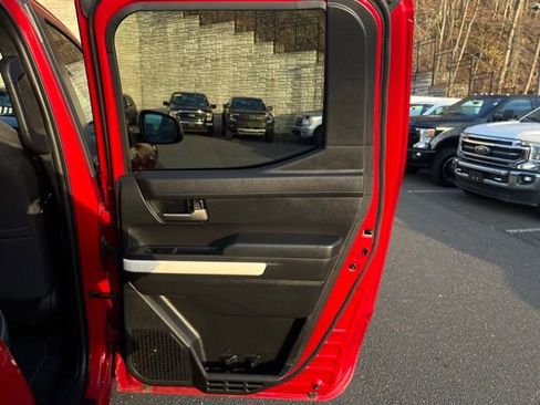 Used 2024 Toyota Tacoma TRD Off-Road image 21