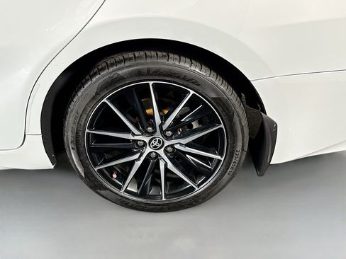 Used 2024 Toyota Camry SE FWD image 36