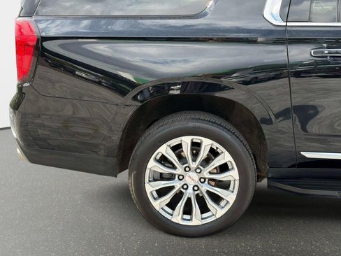 Used 2023 GMC Yukon XL Denali AWD/4WD image 14