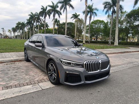 Used 2020 BMW 750i xDrive w/ Executive Package AWD/4WD image 1