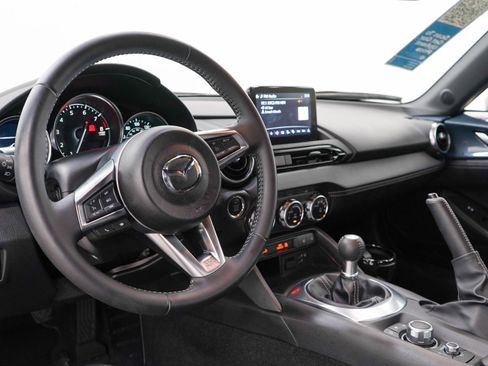Used 2021 MAZDA MX-5 Miata RF Grand Touring RWD image 16