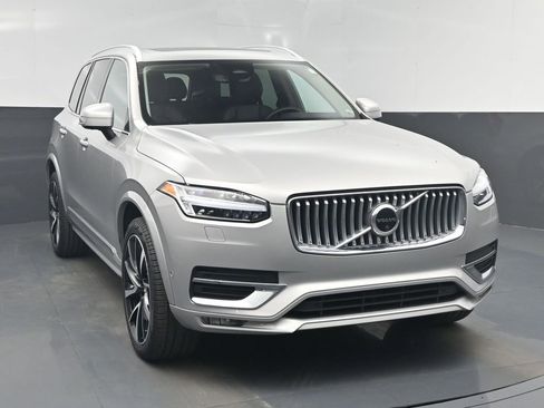 Used 2023 Volvo XC90 B6 Plus w/ Protection Package AWD/4WD image 21
