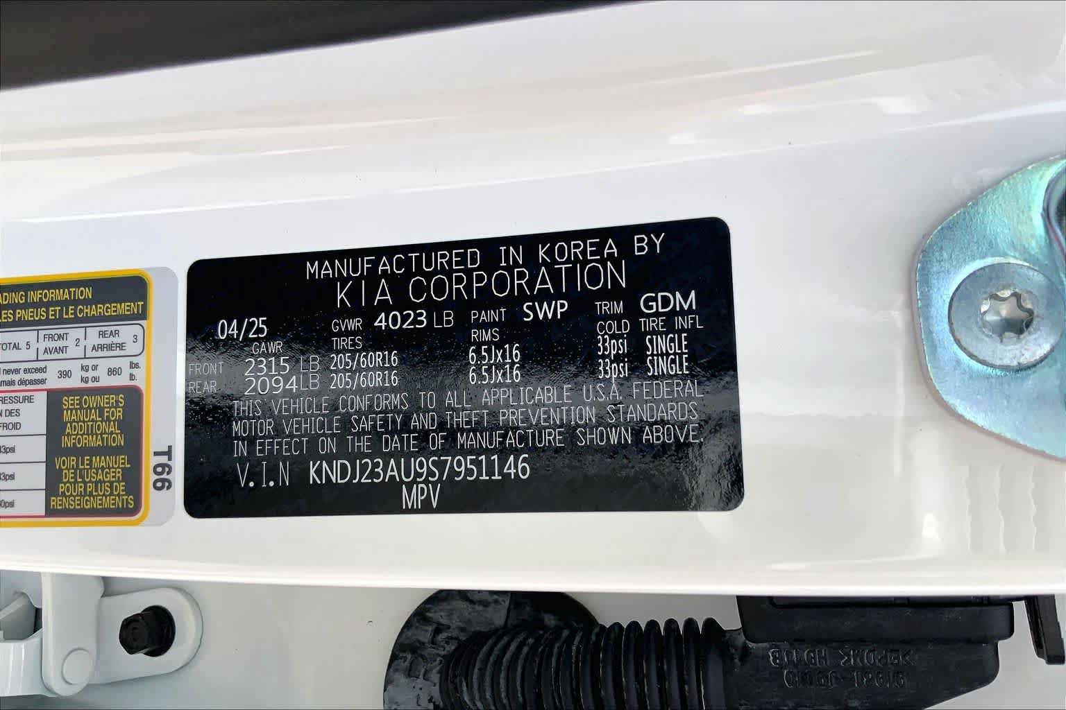 Used 2025 Kia Soul LX w/ LX Technology Package FWD image 31