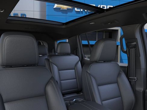 New 2027 Chevrolet Traverse LT w/ Sun and Wheel Package AWD/4WD image 24