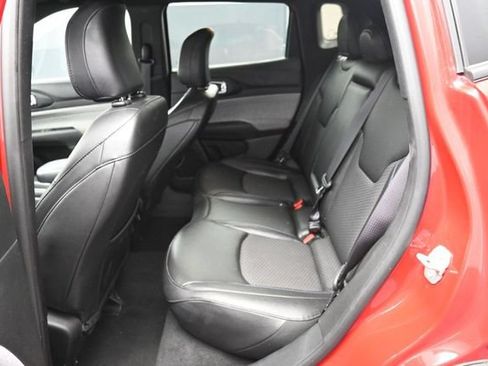Used 2024 Jeep Compass Latitude AWD/4WD image 13