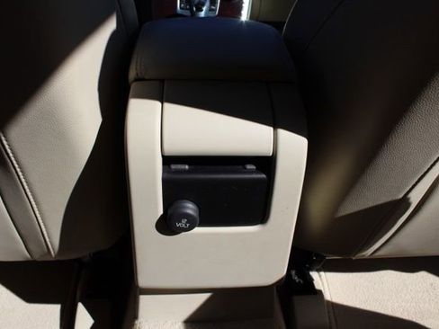 Used 2015 Volvo XC60 T6 w/ Proximity Package AWD/4WD image 19