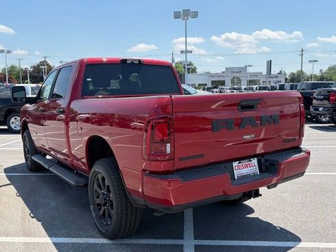 New 2026 RAM 2500 Big Horn AWD/4WD image 8