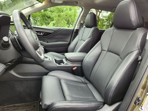 Certified 2025 Subaru Outback Limited AWD/4WD image 10