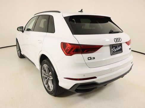 Certified 2025 Audi Q3 2.0T Premium w/ Convenience Package AWD/4WD image 3