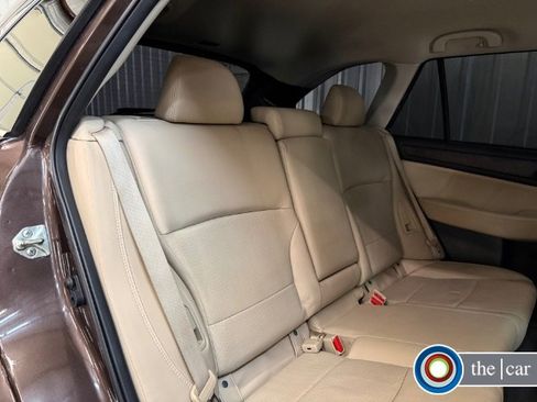 Used 2019 Subaru Outback 2.5i Limited w/ Popular Package #2 image 16