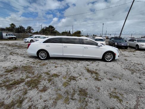 Used 2015 Cadillac XTS Limousine FWD image 2