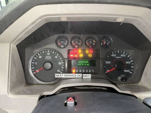 Used 2009 Ford F350 XL image 2