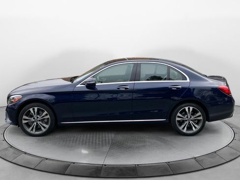 Used 2019 Mercedes-Benz C 300 4MATIC Sedan image 4