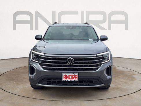 New 2025 Volkswagen Atlas SE FWD image 3