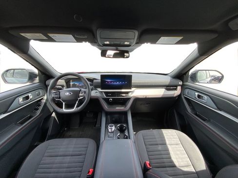 Used 2026 Ford Explorer ST-Line w/ ST-Line Street Pack RWD image 14