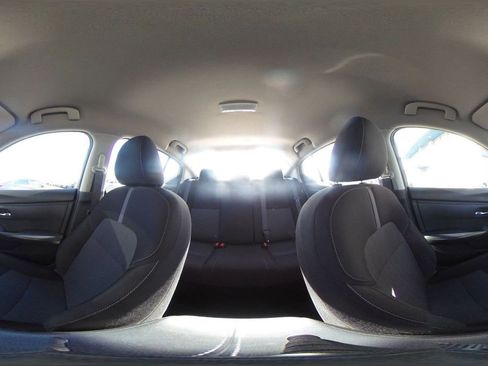 Used 2025 Nissan Sentra SV image 41