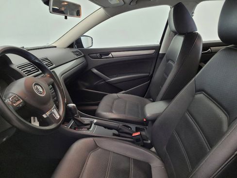 Used 2014 Volkswagen Passat 1.8T Wolfsburg Edition FWD image 17