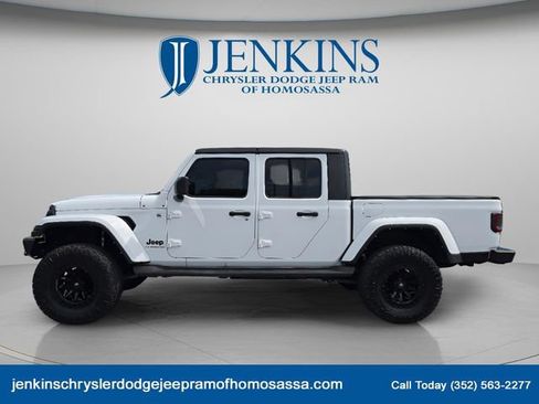 Used 2021 Jeep Gladiator Sport AWD/4WD image 9