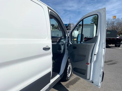 Used 2019 Ford Transit 250 130 Low Roof image 20