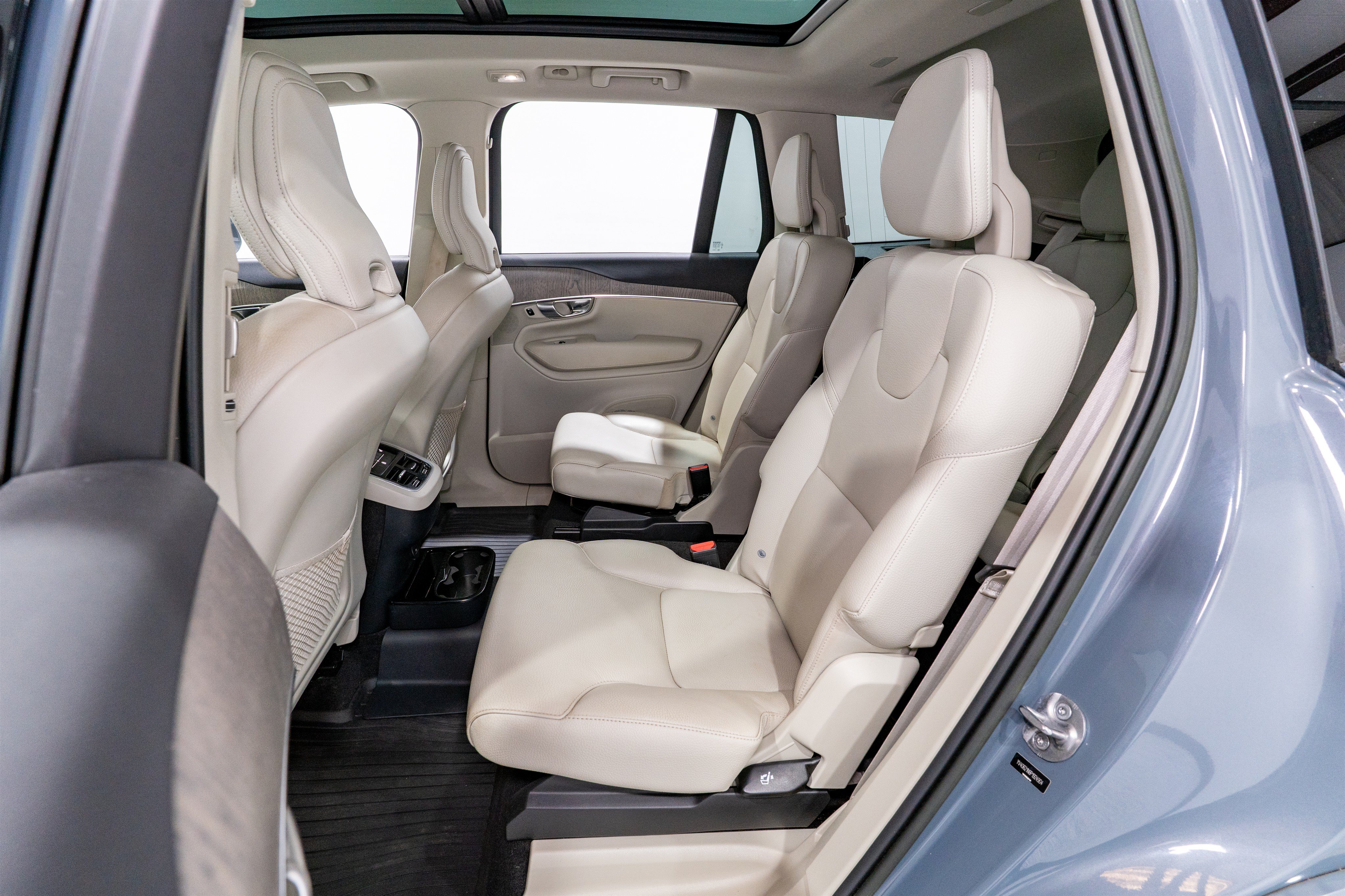 Used 2023 Volvo XC90 B6 Plus w/ Protection Package Premier AWD/4WD image 31