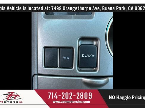 Used 2011 Toyota Highlander 2WD w/ Tech Pkg image 38