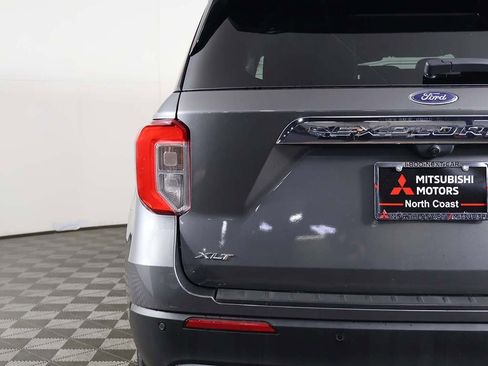 Used 2022 Ford Explorer XLT w/ Equipment Group 202A image 15