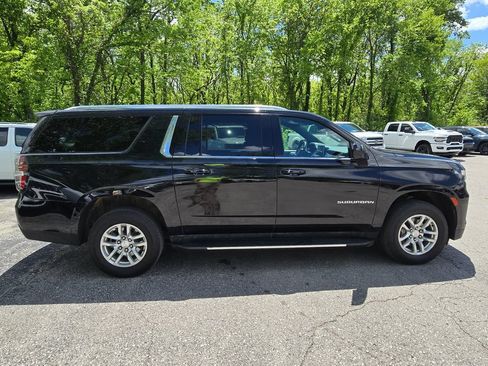 Used 2024 Chevrolet Suburban LT AWD/4WD image 9