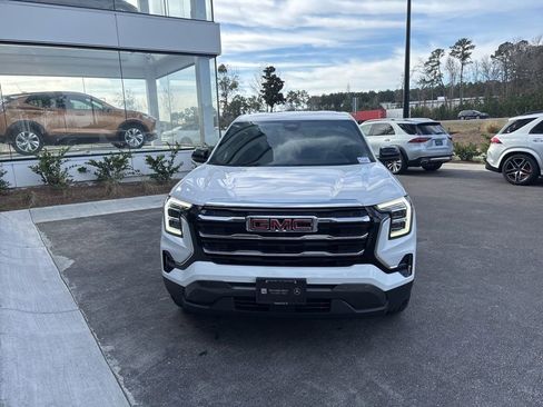 Used 2025 GMC Terrain Elevation AWD/4WD image 3