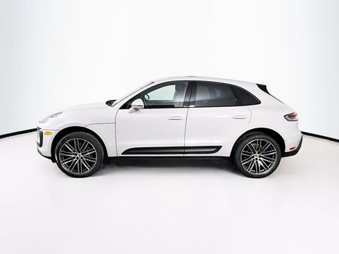 New 2026 Porsche Macan image 2