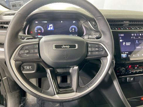 Used 2023 Jeep Grand Cherokee L Laredo w/ Luxury Tech Group I image 11