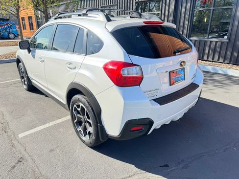 Used 2013 Subaru Crosstrek 2.0i Limited w/ Popular Pkg 2 AWD/4WD image 3