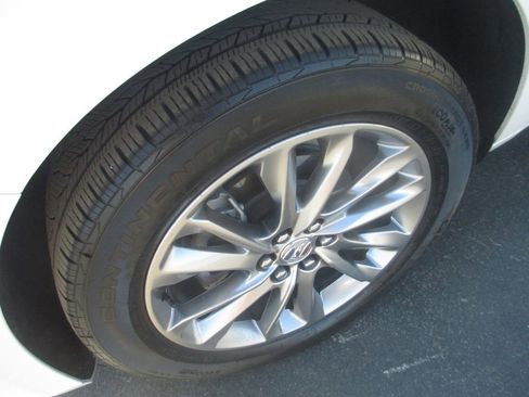Used 2024 Buick Enclave Avenir FWD image 14