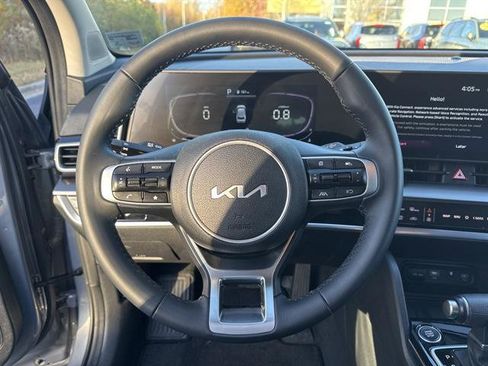 Certified 2024 Kia Sportage EX image 11