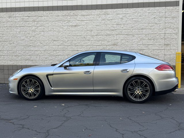Used 2015 Porsche Panamera 4 AWD/4WD image 12