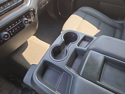 Used 2023 Chevrolet Silverado 1500 LT AWD/4WD image 22