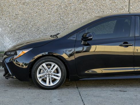 Used 2022 Toyota Corolla Hatchback image 13