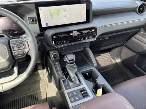 Used 2025 Toyota Land Cruiser image 14