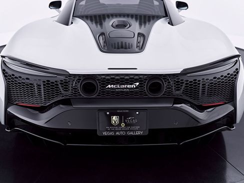 Used 2023 McLaren Artura RWD image 35