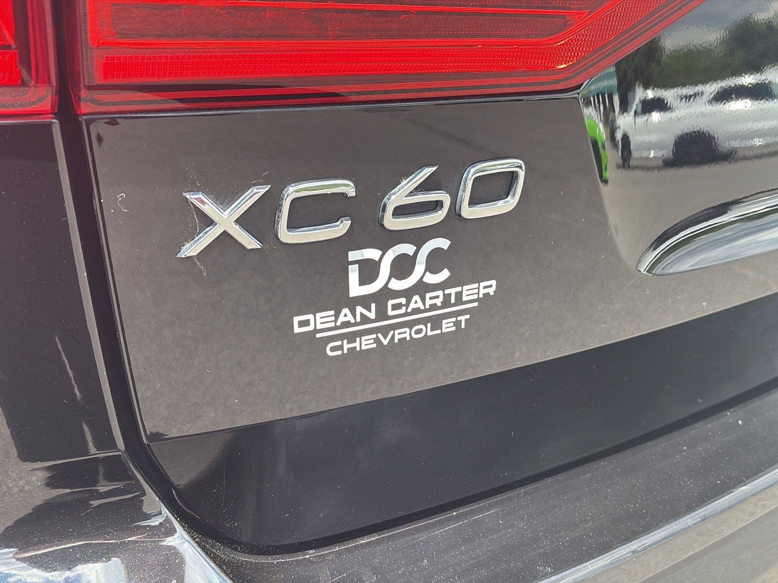 Used 2022 Volvo XC60 T8 R-Design w/ Climate Package AWD/4WD image 23