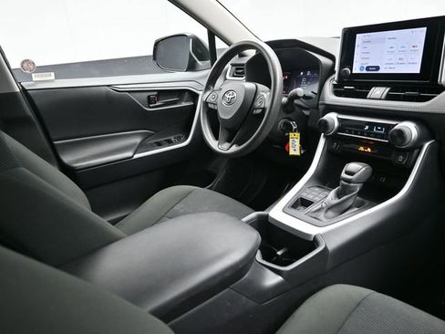 Used 2024 Toyota RAV4 LE image 22