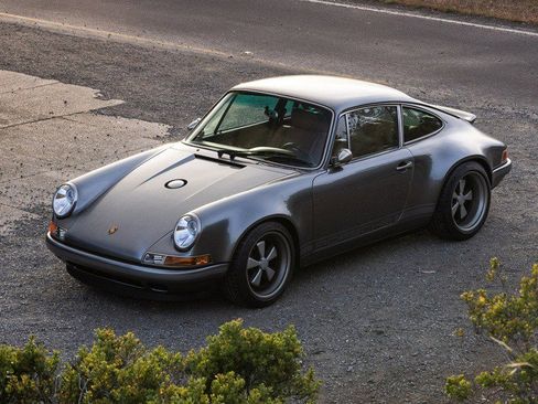 Used 1989 Porsche 911 Carrera 4 image 3