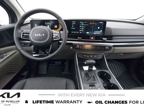 New 2026 Kia Carnival image 17