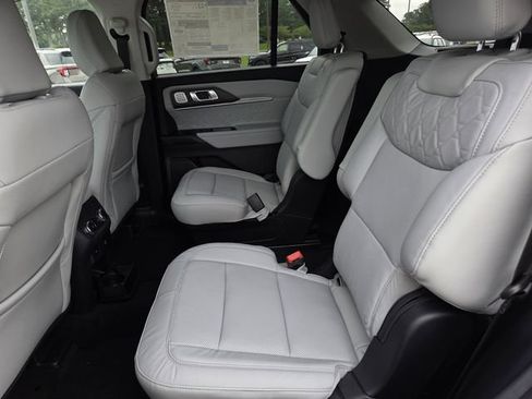 New 2026 Ford Explorer Platinum w/ LUX Leather Package AWD/4WD image 16