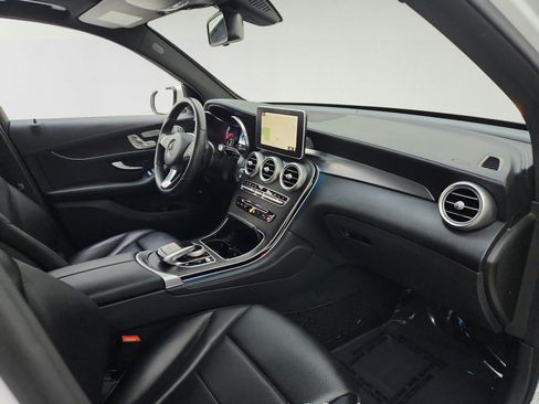 Used 2017 Mercedes-Benz GLC 300 4MATIC image 29
