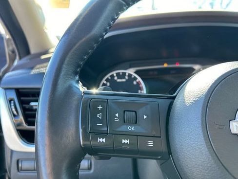 Certified 2023 Nissan Rogue SL w/ SL Premium Package AWD/4WD image 13