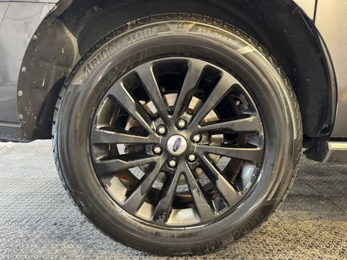 Used 2019 Ford Expedition Max Limited RWD image 36