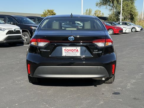 Certified 2024 Toyota Corolla LE w/ LE Convenience Package image 8