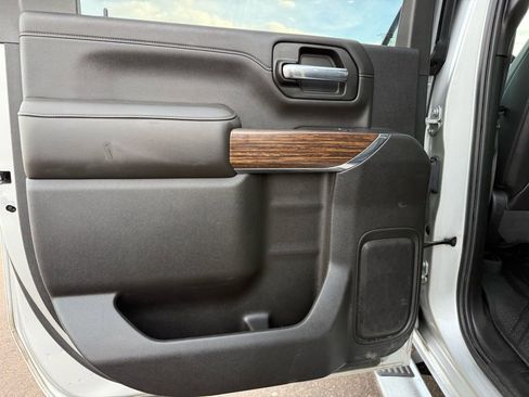 Used 2020 Chevrolet Silverado 3500 High Country w/ LPO, Hitch Package image 15